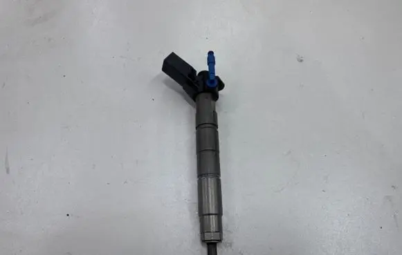 Mercedes-Benz B W247 Fuel injector A6540700187
