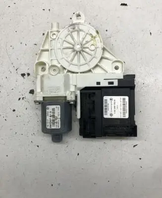 Volkswagen Golf Cross Front door window regulator motor 5M1837401G 1K0959701 1K0959793K