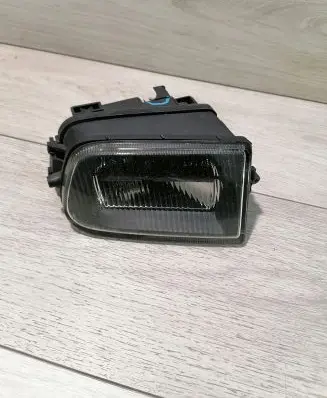 BMW 5 E39 Front fog light 8377941