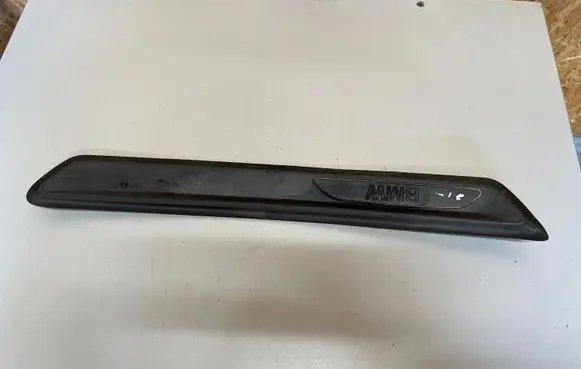 BMW 2 F46 Rear sill trim cover 7316821