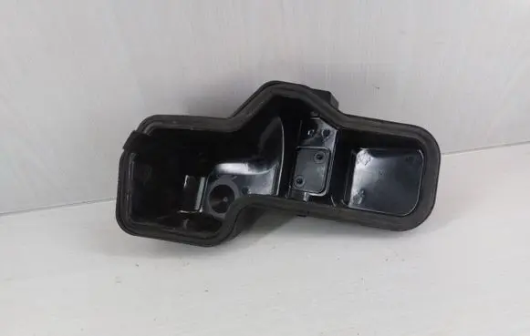Audi A6 S6 C5 4B Headlight/headlamp dust cover 15381301 15381300