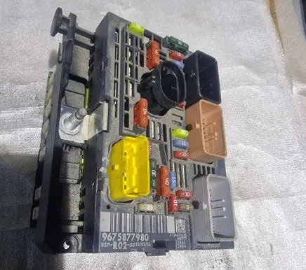 Citroen C4 Grand Picasso BSM Control unit 9675877980 BSMR0200