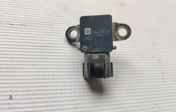 Opel Zafira A Air pressure sensor 24426679