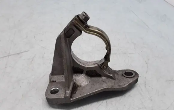 Renault Laguna III Driveshaft support bearing bracket 8200371715