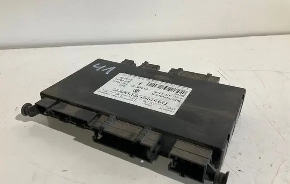 Mercedes-Benz E W211 Seat control module A2118704926 05022307
