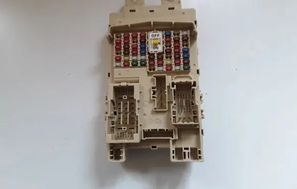 Hyundai Ioniq Fuse module 91950G2522