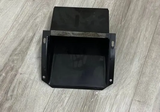 Jaguar XJ X40 Glove box