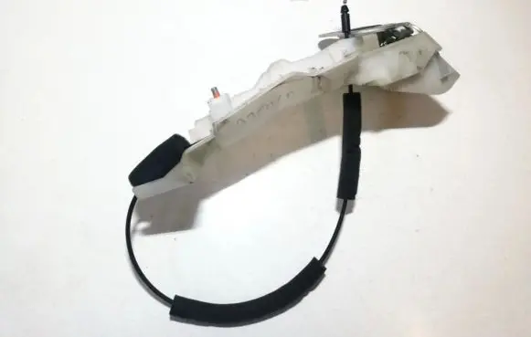 Mazda 5 Rear door lock 