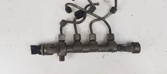 Opel Insignia A Fuel main line pipe 0445214221 55576177