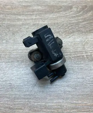 BMW 3 E46 Vacuum pump 2247906 72279600