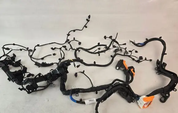 Volvo XC40 Engine installation wiring loom 32301519