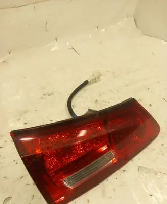 Lexus IS 220D-250-350 Tailgate rear/tail lights