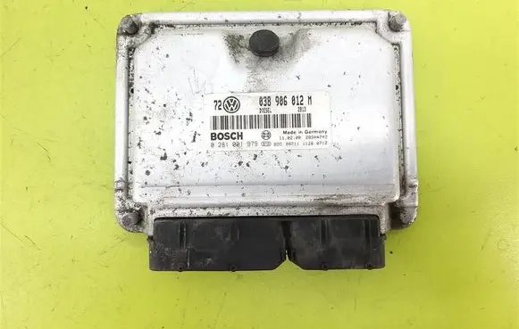 Volkswagen Golf IV Engine control unit/module 038906012M