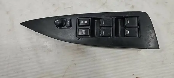 Toyota Hiace (H200) Electric window control switch 8372757L00
