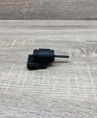 Audi Q7 4L Brake pedal sensor switch 3B0945511C 19322010