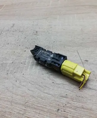Audi A3 S3 8P Airbag deployment crash/impact sensor 4B0959643D
