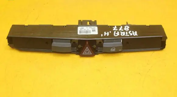 Opel Astra H Hazard light switch 13100105 03758075
