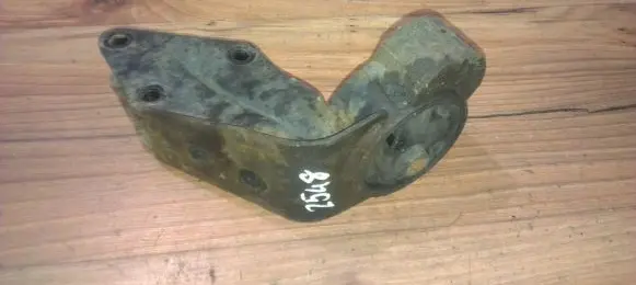 Nissan Almera Engine mount bracket NENUSTAYYTA