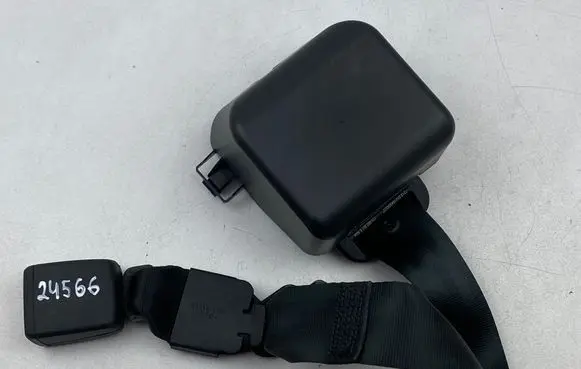 Volkswagen Jetta USA Middle seatbelt (rear) 17A857740