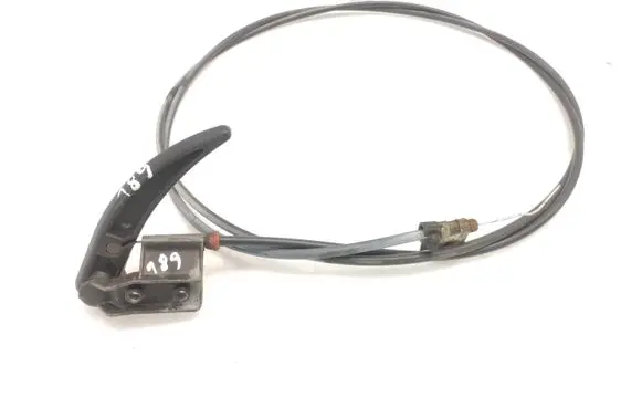 Volkswagen PASSAT B2 Engine bonnet (hood) release handle