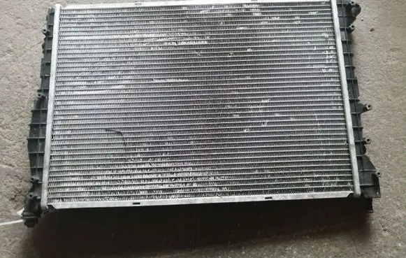 Renault Megane III Coolant radiator