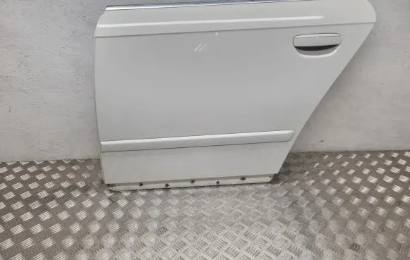 Seat Exeo (3R) Rear door