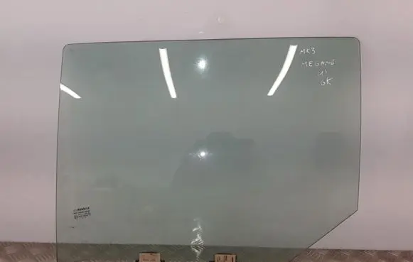 Renault Megane III Rear door window glass 43R000015 DOT211M89AS2