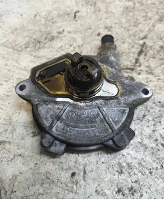 Mercedes-Benz B W245 Vacuum pump A6402300365 200000044