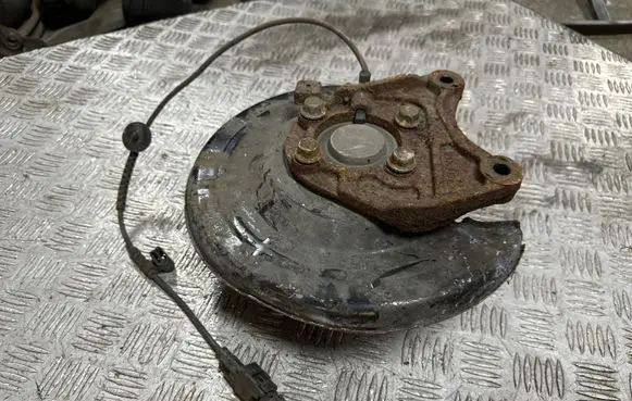 Opel Mokka X Rear wheel hub