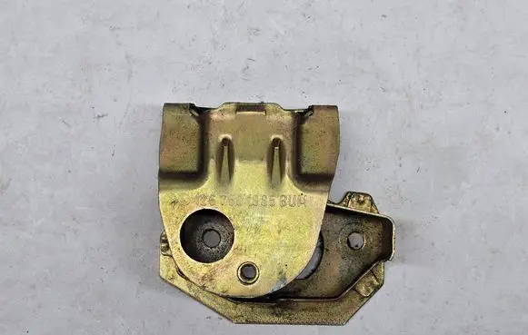 Mercedes-Benz S W126 Tailgate/trunk/boot lock/catch/latch 1267501885
