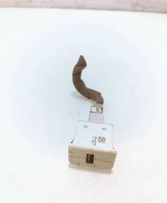 USB socket connector