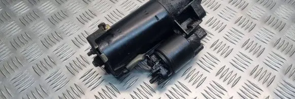 Volkswagen PASSAT B5 Starter motor 1005821473 0001110128 068911024G
