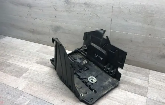 Volvo XC70 Battery tray 31299569