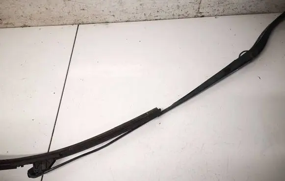 Opel Signum Front wiper blade arm 09185813
