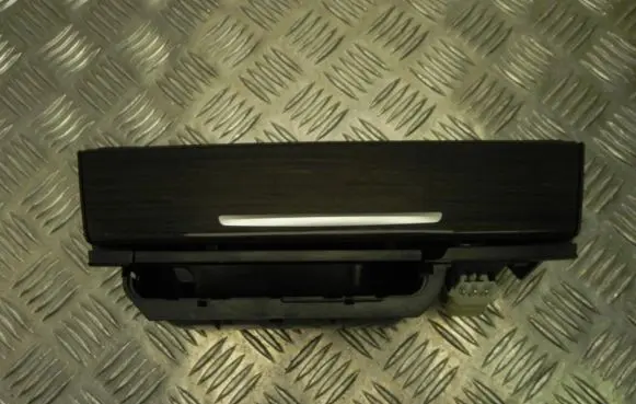 BMW 7 F01 F02 F03 F04 Ashtray (front) 9119317 T4806