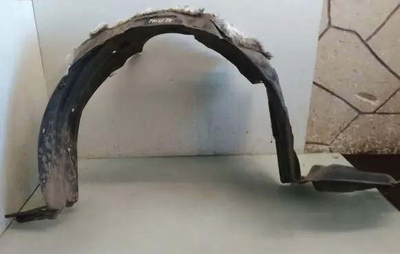 Toyota Prius (NHW20) Front wheel arch liner splash guards