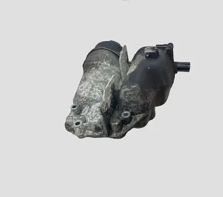Volvo V70 Oil filter mounting bracket 30677920