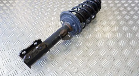 Toyota Urban Cruiser (XP110) Front shock absorber/damper 4851052E70 4813152D70