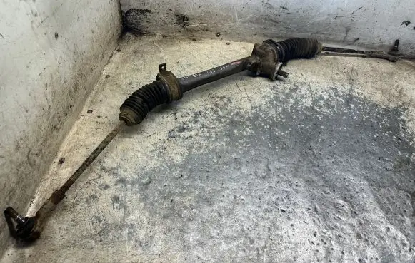 Volkswagen Golf II Steering rack