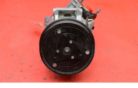Volvo V60 Air conditioning (A/C) compressor (pump) P31497908
