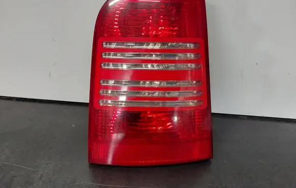 Skoda Octavia Mk1 (1U) Rear/tail lights 1U9945095 1U9945111