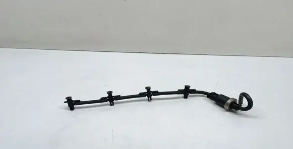 Audi A4 S4 B8 8K Fuel return line/hose 2136300