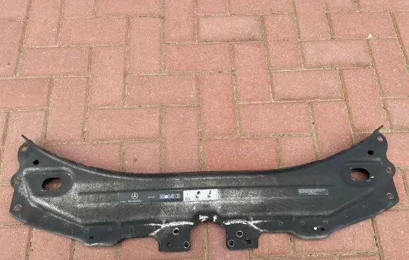Mercedes-Benz R W251 Radiator support slam panel 2516200486 A2516200486