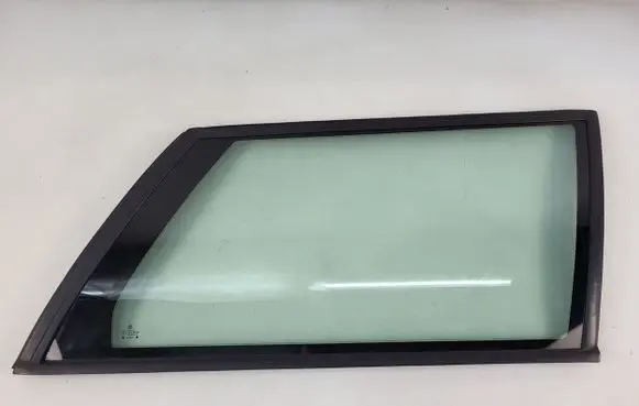 Volkswagen PASSAT B3 Rear side window