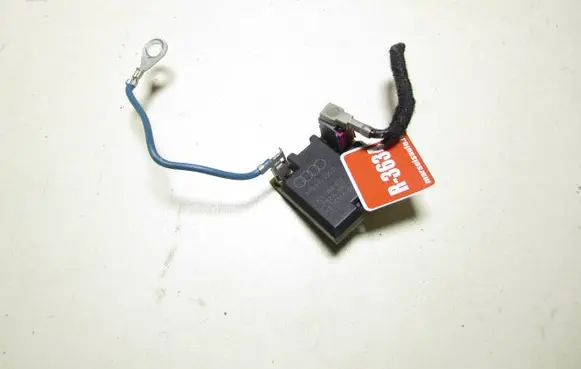 Audi A6 S6 C6 4F Antenna control unit 4F5035225D 920002001 4021034600
