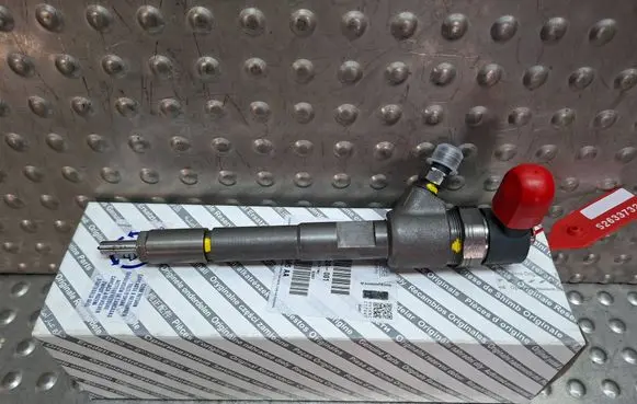 Fiat 500X Fuel injector S26337320 0445110614