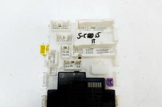 Suzuki SX4 S-Cross Fuse box set FA10-0195