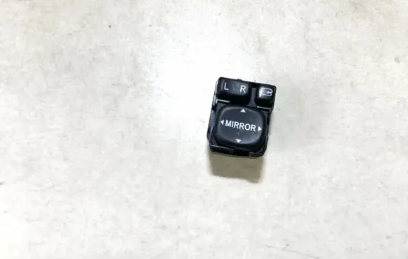 Toyota Avensis T250 Wing mirror switch 183575