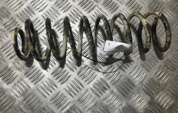 Volkswagen Polo III 6N 6N2 6NF Rear coil spring