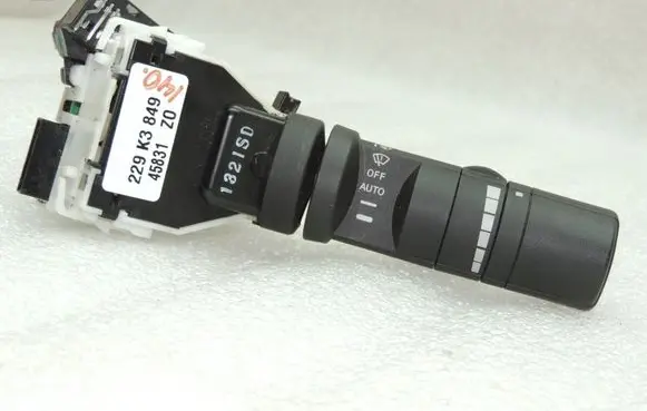 Nissan Navara D40 Wiper control stalk 25260EB66A